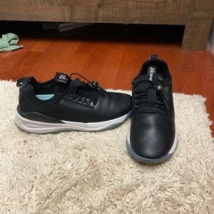 Clove medical profession shoes